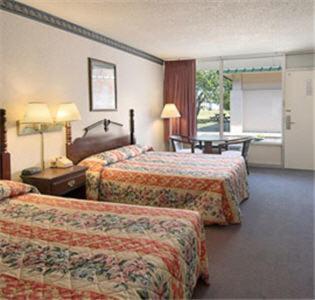 Super 7 - Dillon Motel Kamer foto